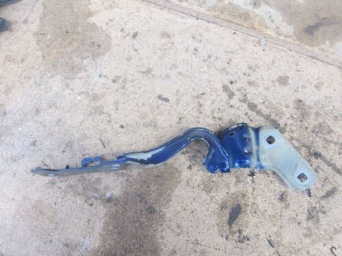 2006 RENAULT CLIO MK3. BONNET HINGE