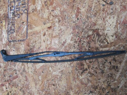 1996 MERCEDES BENZ E320 W210 ESTATE. REAR WIPER ARM