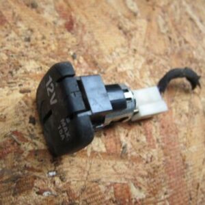 1996 MERCEDES BENZ E320 W210 ESTATE. CIGARETTE LIGHTER 12V SOCKET