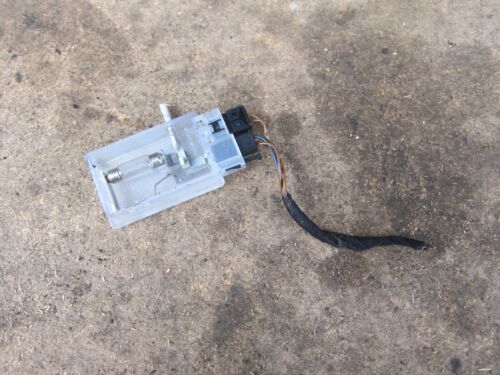 1998 MERCEDES BENZ SLK CONVERTIBLE. INTERIOR LIGHT GLOVE BOX - Image 2