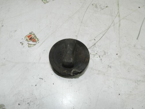 2002 MERCEDES BENZ E CLASS W210. FUEL CAP