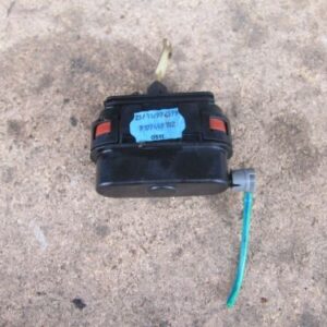 1998 MERCEDES BENZ SLK CONVERTIBLE. SOLENOID 9177449102 HEATER BOX VACCUM