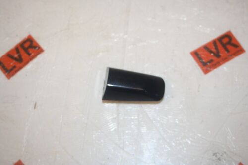 2018 LAND ROVER DISCOVERY 5 L462 DOOR HANDLE IN BLACK LOCK CAP PASSENGER REAR