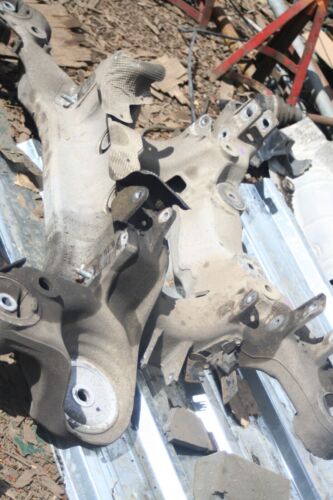 2015 RANGE ROVER SPORT L494 44V8. REAR SUBFRAME