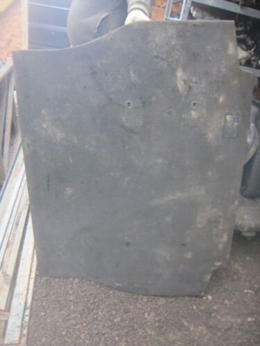 2006 BMW X5 E53. BOOT CARPET