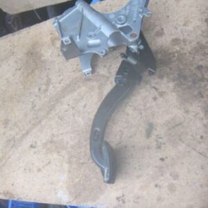 2006 BMW X5 E53. BRAKE PEDAL