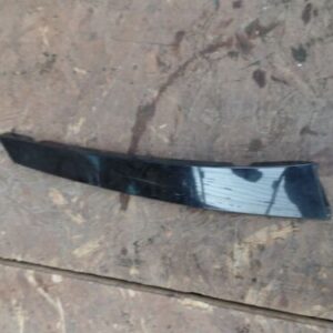 2000 MERCEDES BENZ E320 W210. DRIVER SIDE REAR WINDOW TRIM