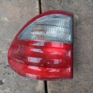 2000 MERCEDES BENZ E320 W210. PASSENGER SIDE OUTER REAR LIGHT