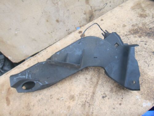 2006 BMW X5 E53. PLASTIC TRIM AIR DUCT