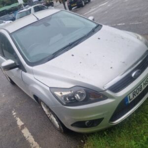 2008 FORD FOCUS MK2 FACELIFT DIESEL MANUAL. Breaking only. side light bulb