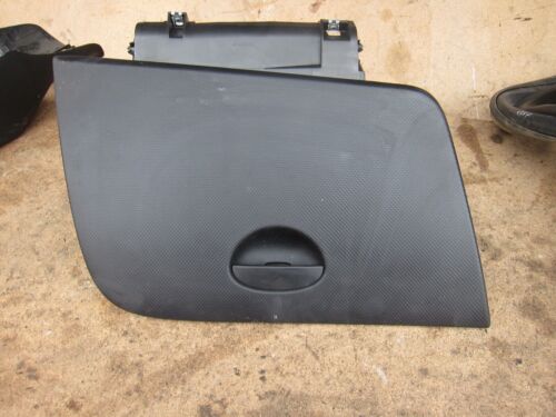2006 SEAT LEON MK2 1.6 PETROL. GLOVE BOX
