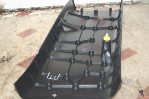 2015 RANGE ROVER SPORT L494 44V8. B PILLAR TRIM - Image 2