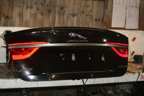 2018 JAGUAR XF SALOON. BOOT LID TAILGATE IN BLACK COMPLETE