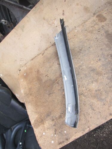 1998 MERCEDES BENZ SLK CONVERTIBLE. PILLAR TRIM