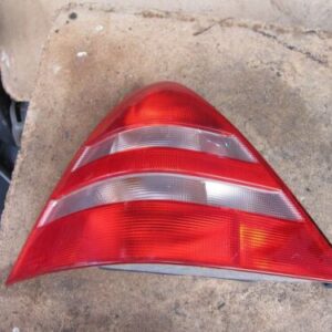 1998 MERCEDES BENZ SLK CONVERTIBLE. PASSENGER SIDE REAR LIGHT NEAR SIDE NSR
