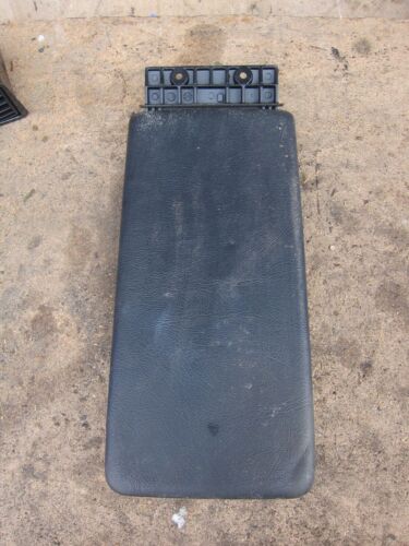 1998 MERCEDES BENZ SLK CONVERTIBLE. ARM REST - Image 2