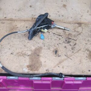 2003 MINI R52 1.6 PETROL. AUTOMATIC GEAR SELECTOR LEVER AND CABLE