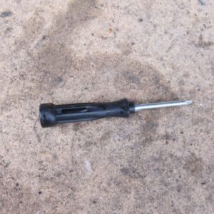 2006 SEAT LEON MK2 1.6 PETROL. EMERGENCY SCREWDRIVER