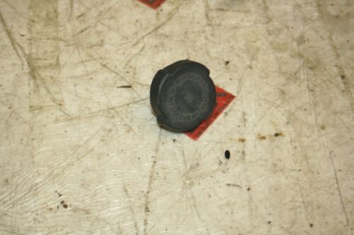 2004 BMW 3 SERIES E46 COMPACT. COOLANT BOTTLE CAP