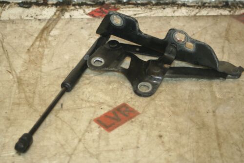 2015 RANGE ROVER SPORT L494. BONNET HINGE WITH STRUT