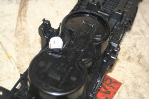 2015 RANGE ROVER SPORT L494. CENTRE CONSOLE CUP HOLDER - Image 2