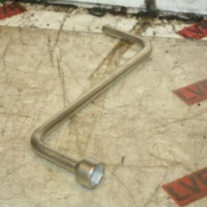 2015 RANGE ROVER SPORT L494. WHEEL NUT BREAKER BAR BRACE TOOL