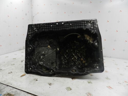 2011 BMW 1 SERIES 2.0 DIESEL N47 E82. BOOT TRAY BATTERY HOUSING