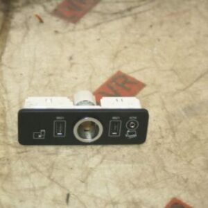 2015 RANGE ROVER SPORT L494. USB / AUX / 12V SOCKET PANEL