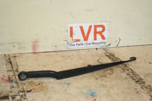 2004 BMW 318CI E46 CONVERTIBLE. WIPER ARM