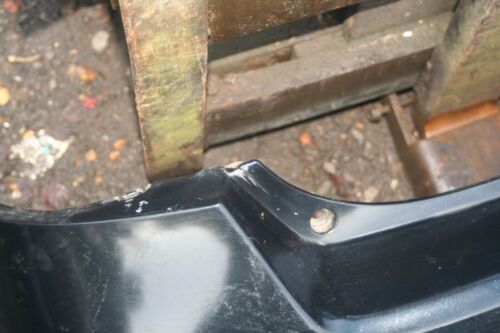 2006 TOYOTA YARIS 1.0. FRONT BUMPER IN BLACK - Image 6