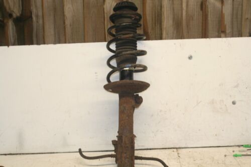 2006 TOYOTA YARIS 1.0. DRIVER SIDE FRONT SUSPENSION UNIT