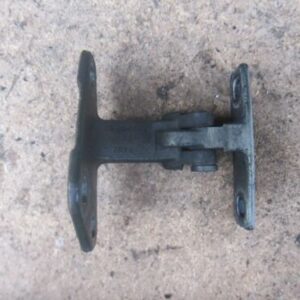 2006 BMW X5 E53. TAIL GATE BOOT LID DOOR HINGE