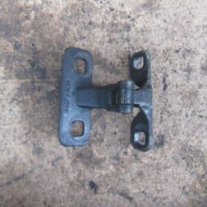 2006 BMW X5 E53. DOOR HINGE