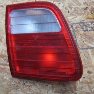 1996 MERCEDES BENZ E320 W210 ESTATE. N/S/R PASSENGER REAR LIGHT UNIT