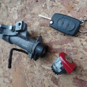 2002 AUDI A2. 1.4 PETROL. KEY IGNITION LOCK SET