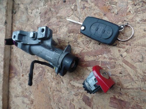 2002 AUDI A2. 1.4 PETROL. KEY IGNITION LOCK SET
