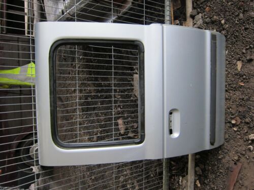 2002 FORD RANGER MK1 2.5 DIESEL MANUAL DRIVER REAR DOOR SHELL SILVER
