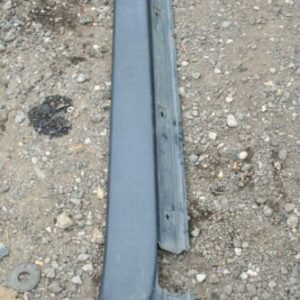 2006 MERCEDES ML 320 CDI W164. SIDE SKIRT TRIM A1646900240