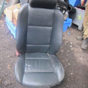 2006 BMW X5 E53. PASSENGER FRONT SEAT IN BLACK LEATHER