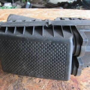 2011 RANGE ROVER VOGUE L322. AIRBOX FILTER HOUSING