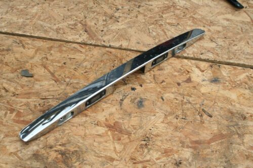 2006 MERCEDES ML 320 CDI W164. BOOT LID TAILGATE REAR TRIM CHROME HANDLE