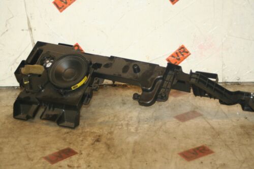 2015 RANGE ROVER SPORT L494. 14K4843LF9 REAR LEFT SPEAKER BRACKET MOUNT
