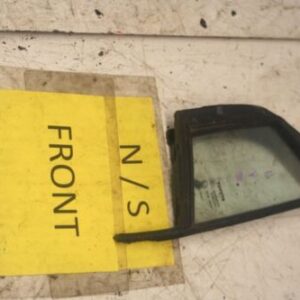 2006 TOYOTA YARIS 1.0. PASSNGER SIDE FRONT WINDOW GLASS QUARTER