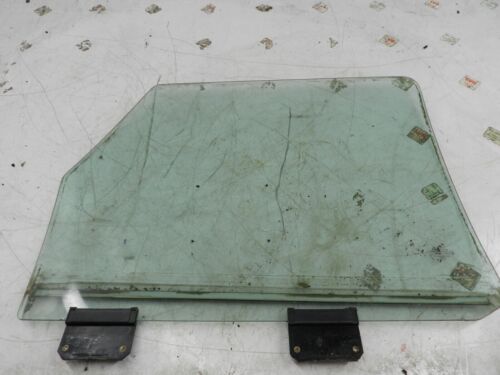 FORD GRANADA MK3 SALOON. PASSENGER SIDE REAR WINDOW GLASS - Image 2