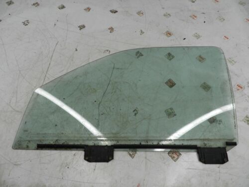 FORD GRANADA MK3 SALOON. PASSENGER SIDE FRONT WINDOW GLASS