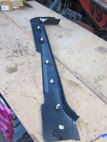 2003 MINI R52 1.6 PETROL. FLOOR TRIM