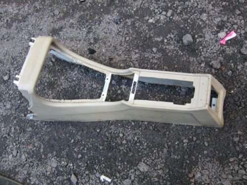 JAGUAR XJ40 CENTRE CONSOLE