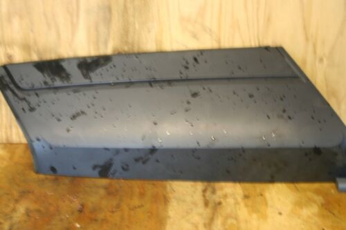 2008 RANGE ROVER VOGUE L322. DRIVER REAR QUARTER PLASTIC TRIM