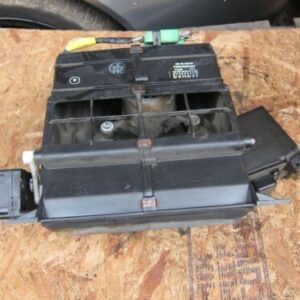 1994 JAGUAR XJ6 3.2 AUTOMATIC. SIDE HEATER BLOWER BOX