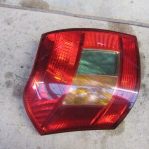 2002 TOYOTA COROLLA 2.0 DIESEL MANUAL. NSR NEARSIDE REAR LIGHT